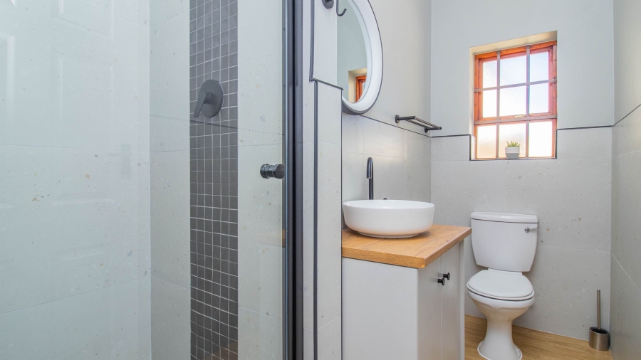 3 Bedroom Property for Sale in Sandbaai Western Cape